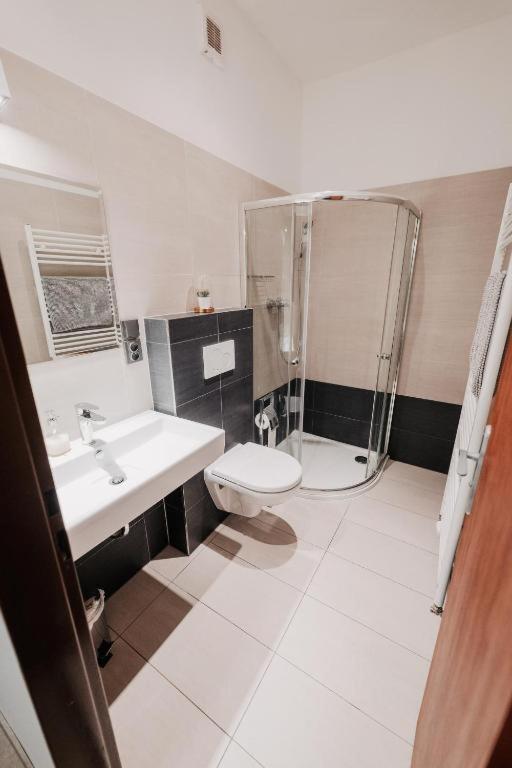 Citybeat Apartments, 400M From The Square Plzeň Buitenkant foto