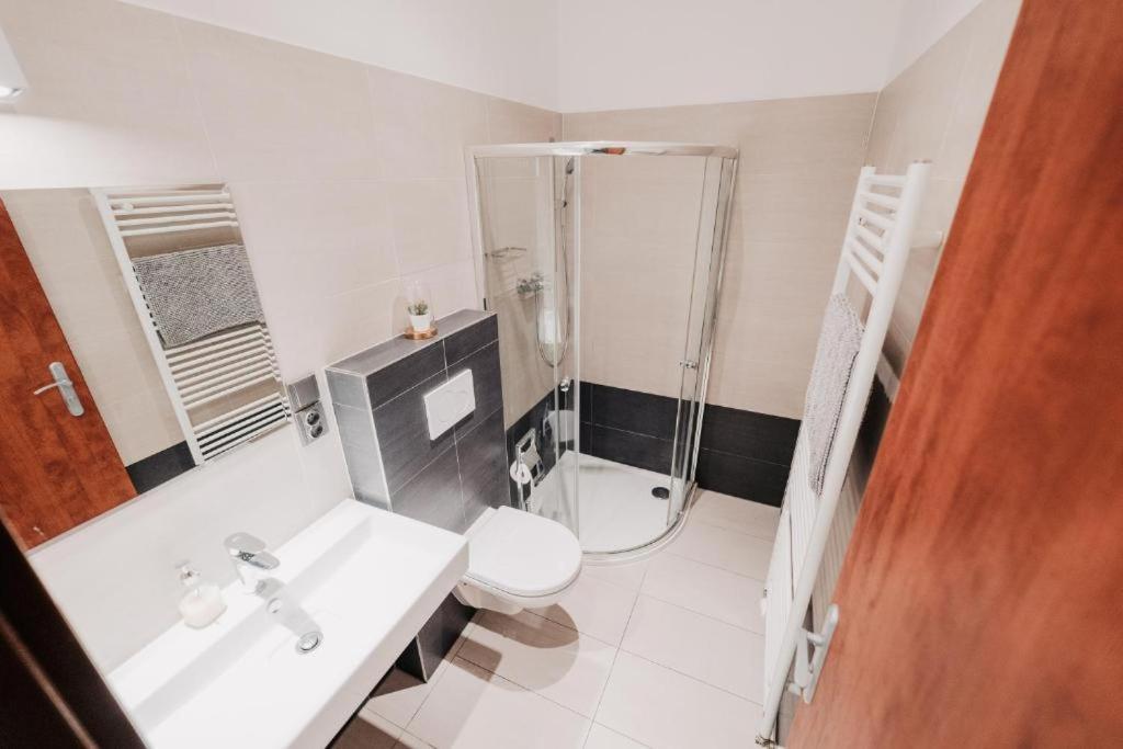 Citybeat Apartments, 400M From The Square Plzeň Buitenkant foto