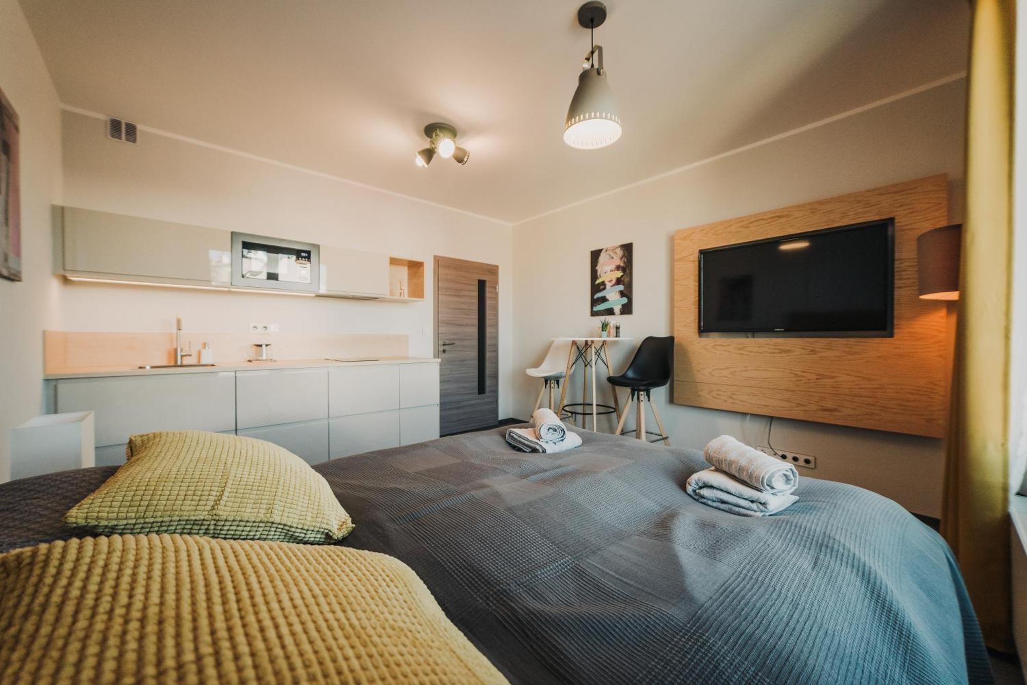 Citybeat Apartments, 400M From The Square Plzeň Buitenkant foto