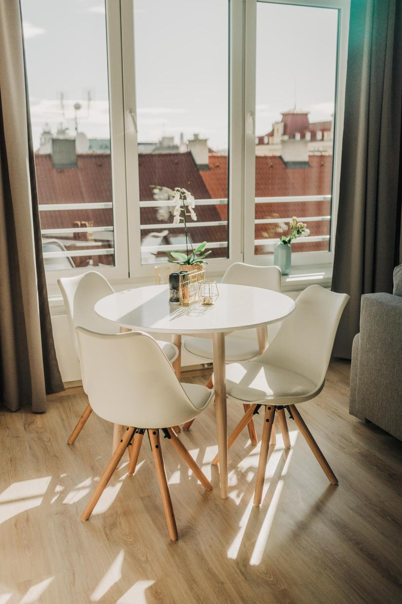 Citybeat Apartments, 400M From The Square Plzeň Buitenkant foto