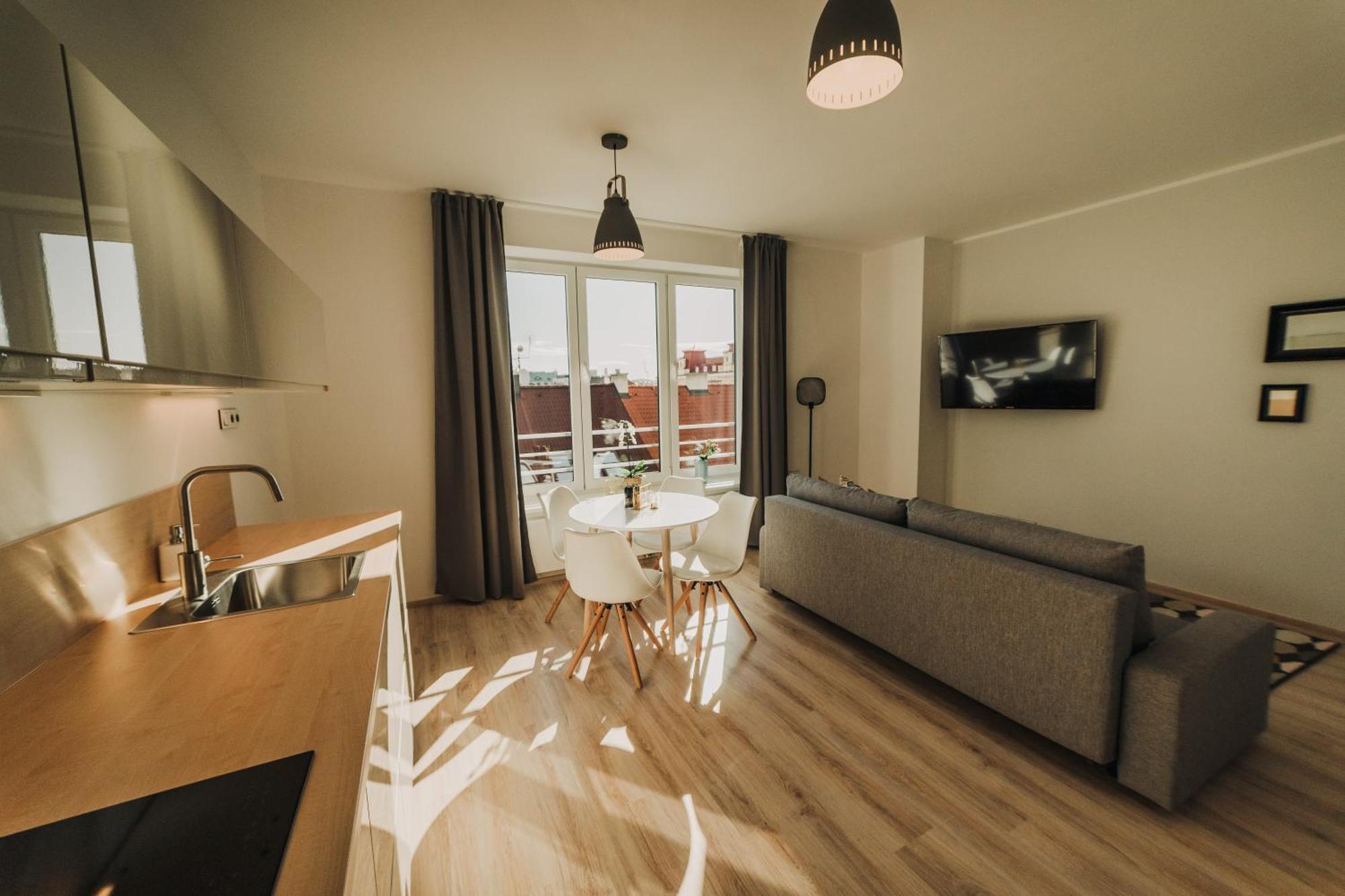 Citybeat Apartments, 400M From The Square Plzeň Buitenkant foto