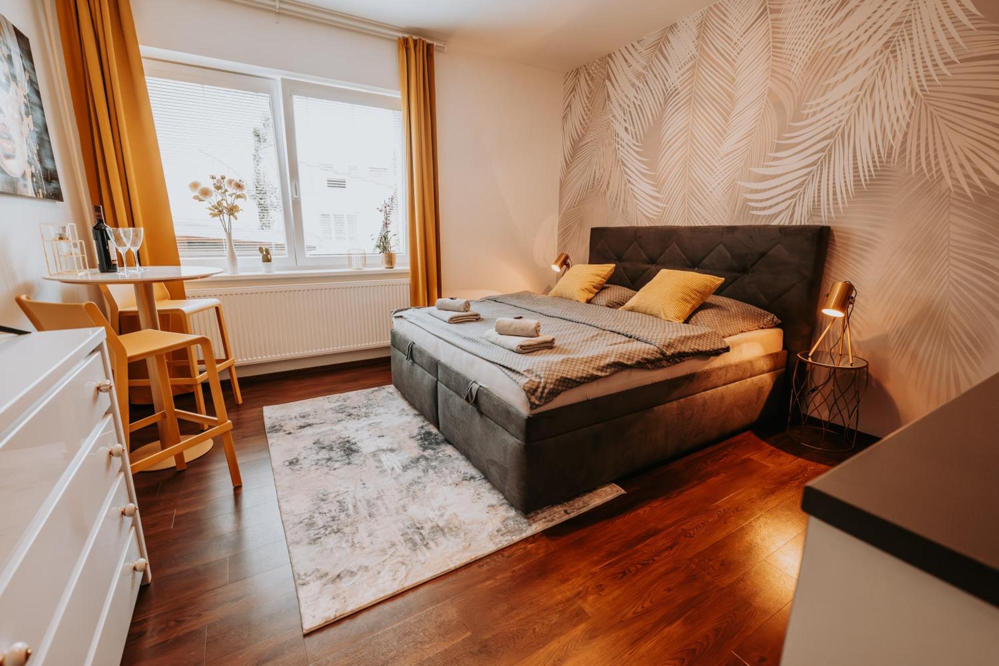 Citybeat Apartments, 400M From The Square Plzeň Buitenkant foto